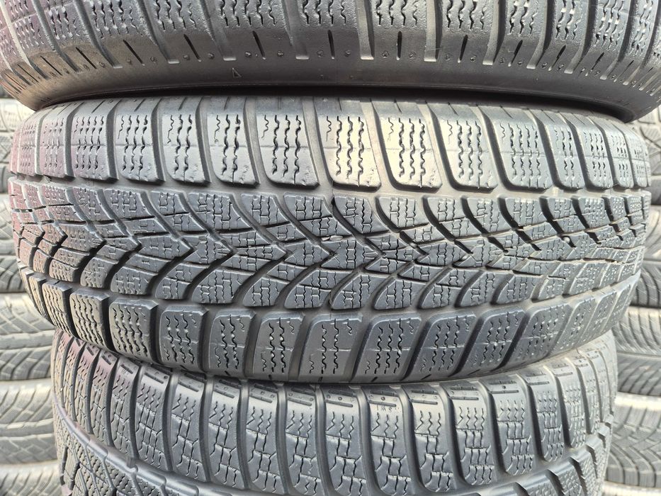4 Anvelope IARNA M+S - 195/65/16 - DUNLOP 4D - CA UNELE NOI - DOT 2017 !