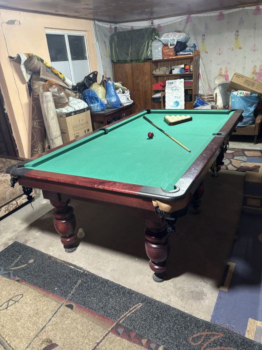 Бильярдный стол