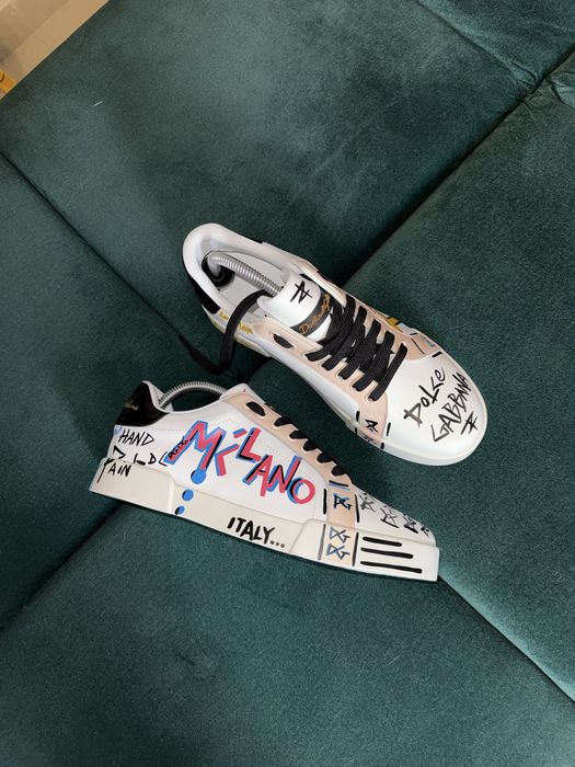 Dolce & Gabbanna, 41, Livare 48 ore cu verificare