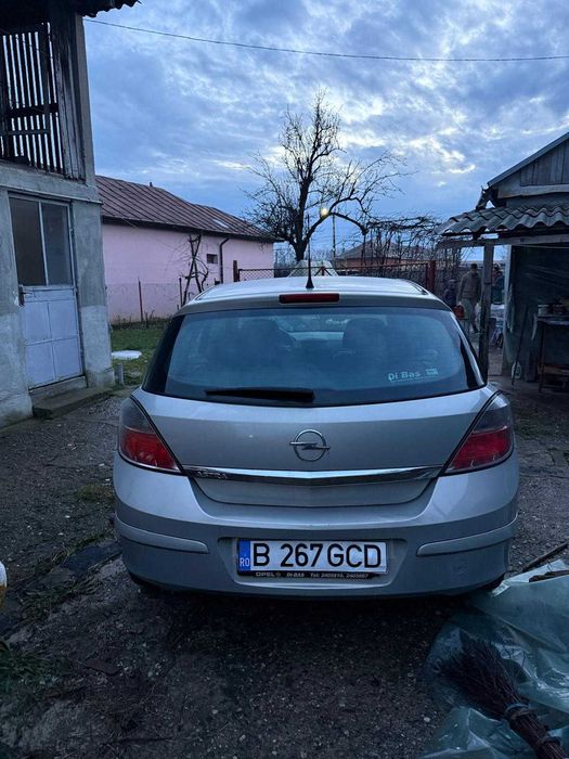 Opel Astra 2007 GPL, 193.000 km, butelie nouă 2025, stare bună