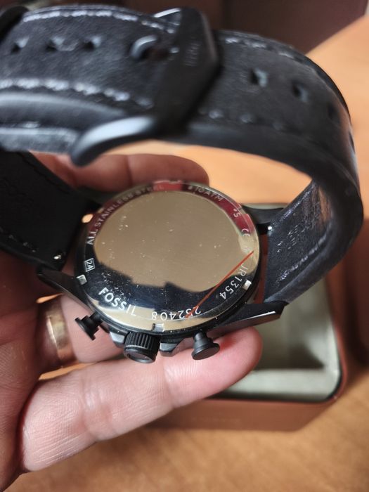 Продам часы Fossil