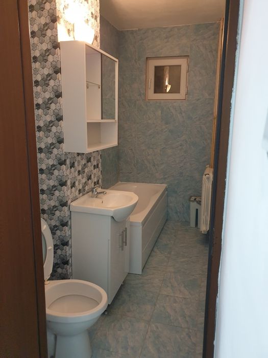 Direct proprietar!!! Închiriez apartament 2 camere zona Malu Rosu
