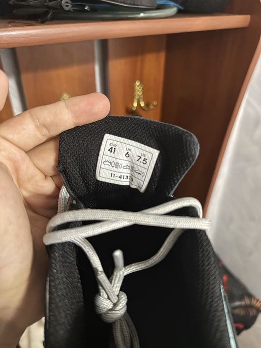 Продам кроссовки НОВЫЕ
