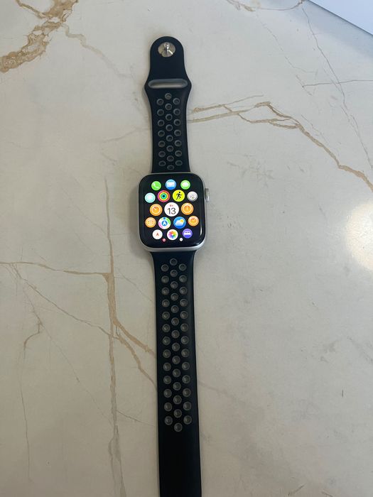 Apple  Watch series 6. 44mm