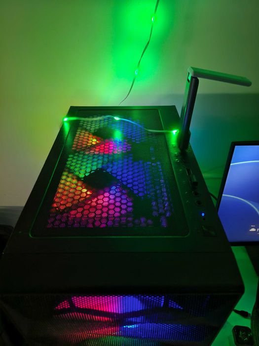 Продавам компьютер GTX 1660 Ti / 32GB RAM / 1TB NVMe – обслужен