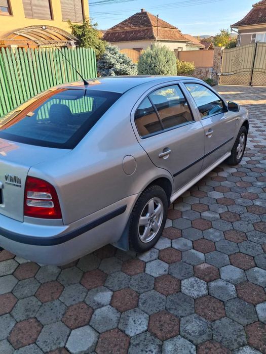 SKODA Octavia 2002 — imagine 4