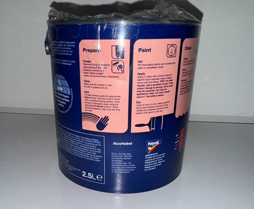 Vopsea Dulux High Glossy Pure Brilliant White 2.5L, lemn si metal