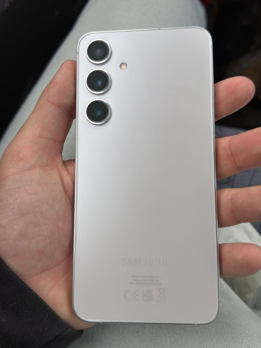 Samsung s24 plus folosit 2 luni de zile l am luat ca nou