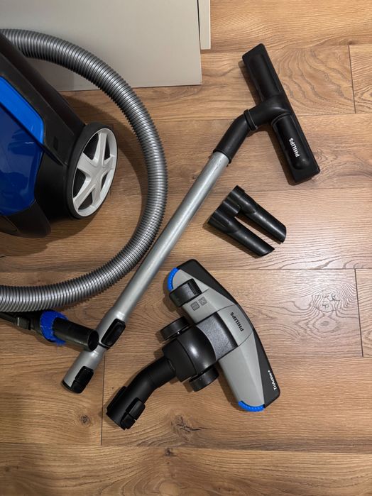 Aspirator cu sac Philips