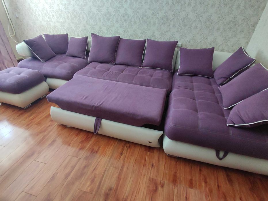 Продается большой диван