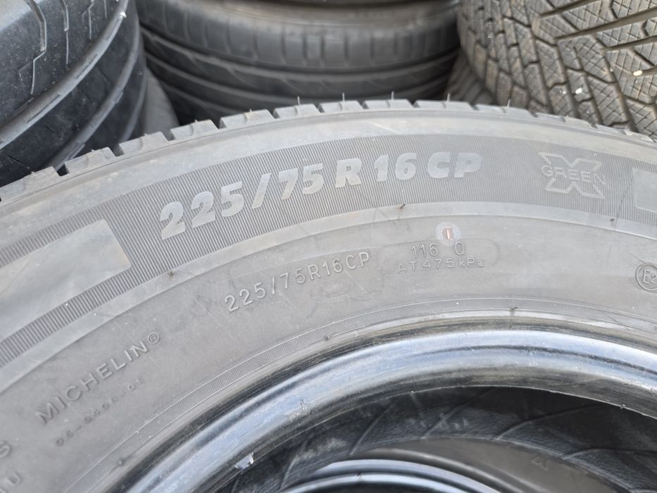 4бр Летни гуми за Бус 225 75 16 С - Michelin