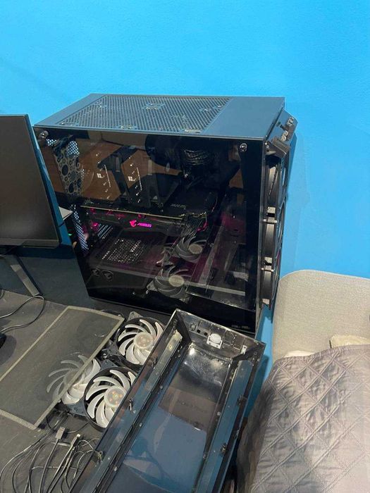 PC кутия Cooler Master MasterBox MB520 RGB – отлично състояние