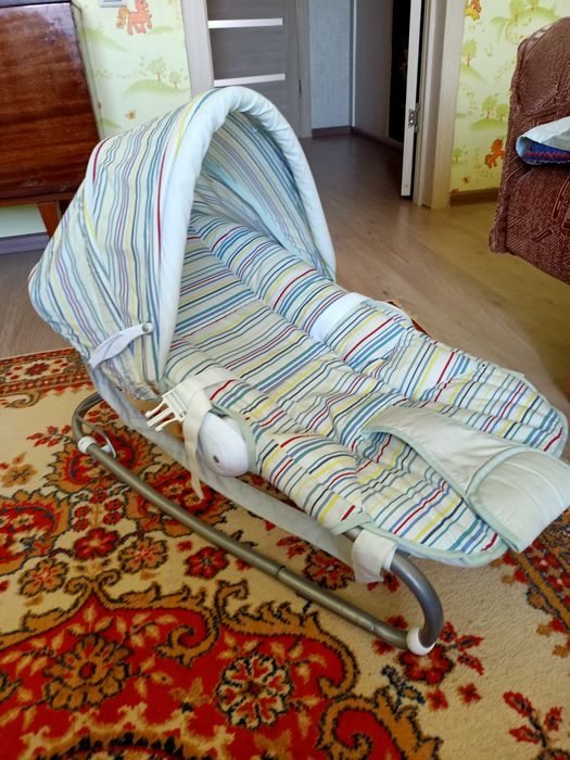 Шезлонг-качалка переносная