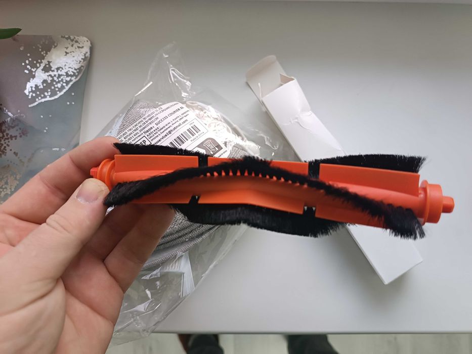 Продам запчасти от робота пылесоса