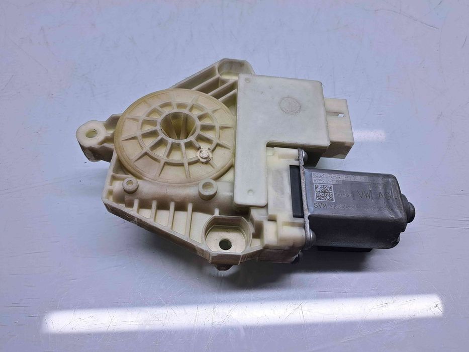 Motoras geam dreapta spate Volkswagen Passat B8 (3G2) [Fabr 2015-preze
