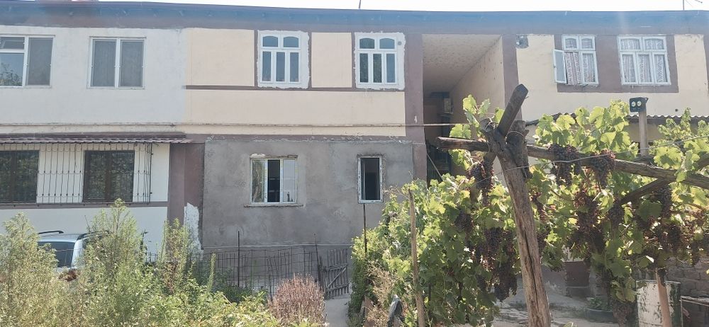 SROCHNIi  Kvartira Dõm Sotiladi Tashmoreda Õrta chirchiq tumanida j