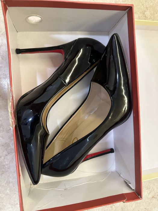 Продам каблуки в идеальном состоянии