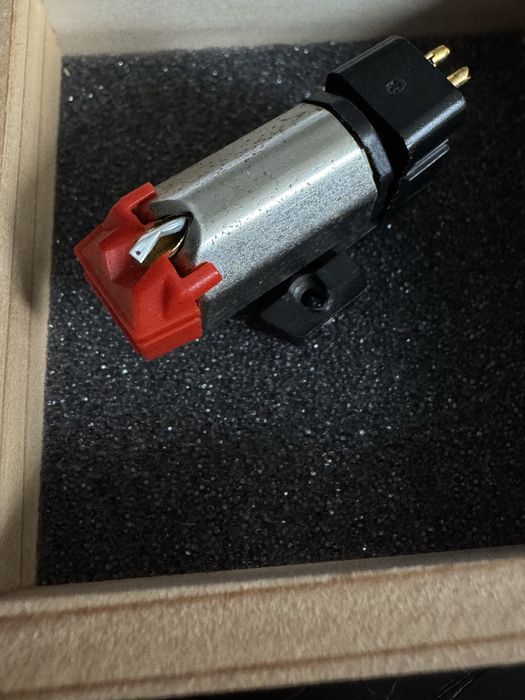 SHURE M92E HiFi cartridge /stylus grip color/red