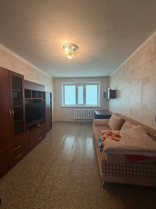 продам 2 ком квартиру на КСК