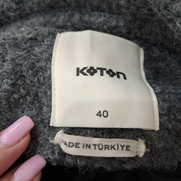 Продам пальто 48 размер для осени