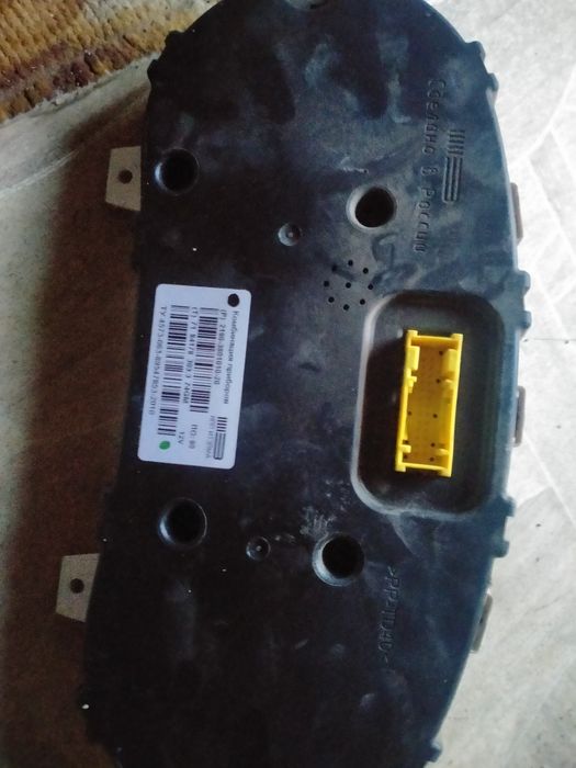 Щиток приборов гранта