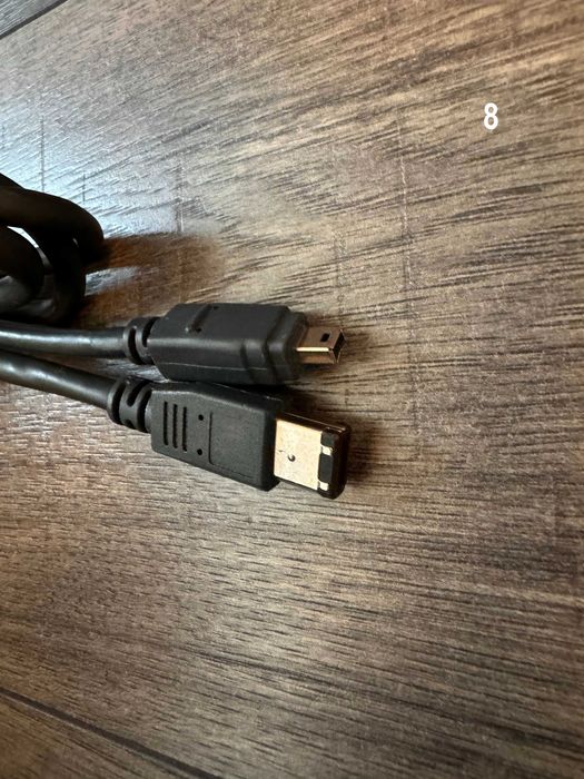 Продавам кабели по 1 евро