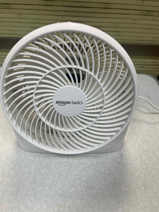 Вентилатор Amazon Basics