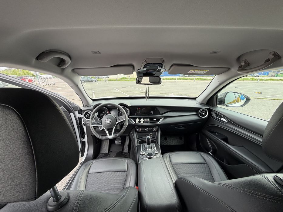 Vand sau schimb Alfa Stelvio
