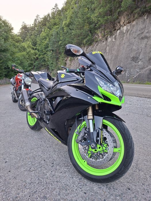 SUZUKI GsxR 600 28.000km
