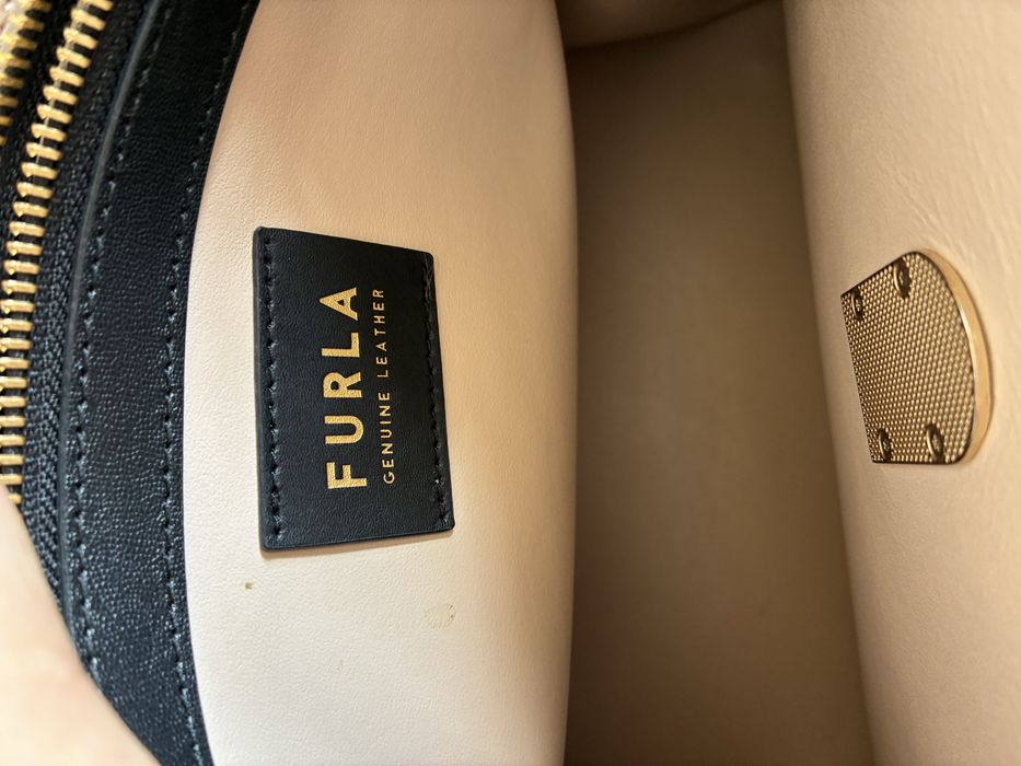 Чанта Furla Sofia Tote
