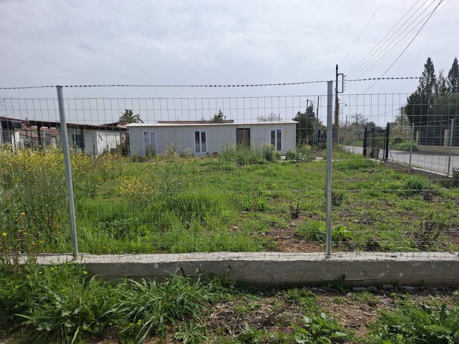 Продавам нова сглобяема къща   52 кв.м.  две спални 4х4 хол с кухня 4х6 баня с тоалетна18000 евро.