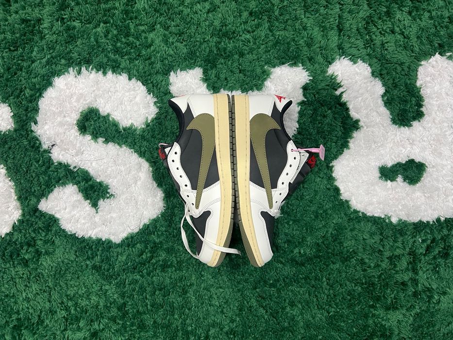 Jordan 1 Travis Scott Low Olive marimea 42.5 noi