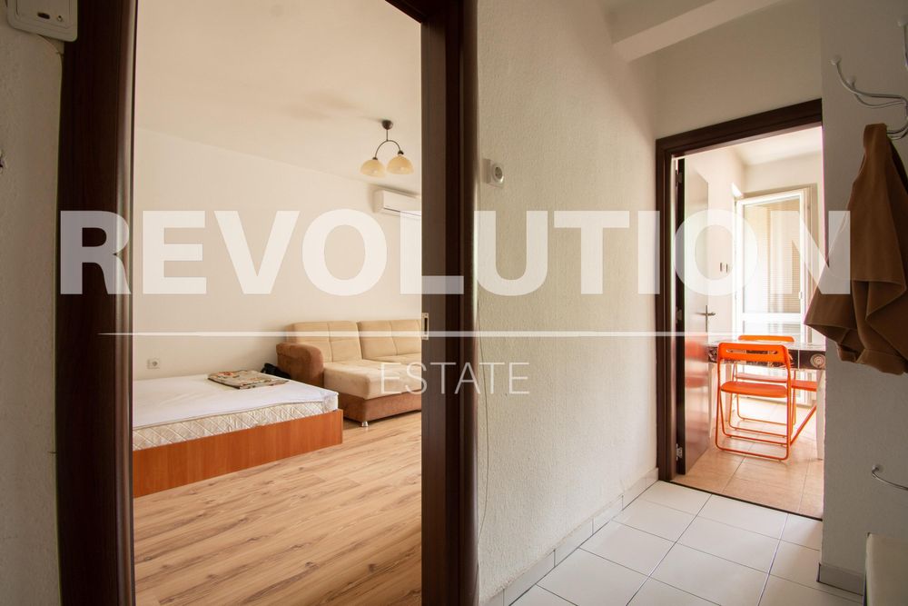 Дава се под наем Едностаен апартамент в София, Медицинска академия - 41 кв.м за 458.49 € - Снимка #9