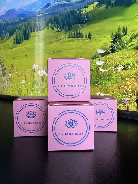 Set masca de buze si scrub buze. E.B Enterprices