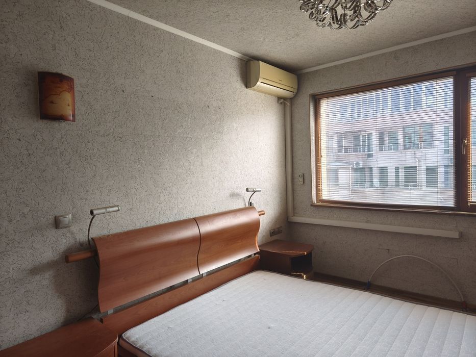 Продава се Тристаен апартамент в Бургас, Център - 94 кв.м за 2605 €/кв.м - Снимка #9