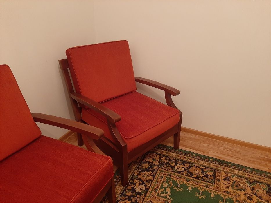 Срочно! Дубовый диван и 2 кресла