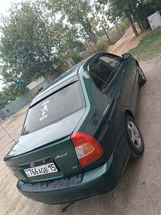 Продам машину Hyundai Accent