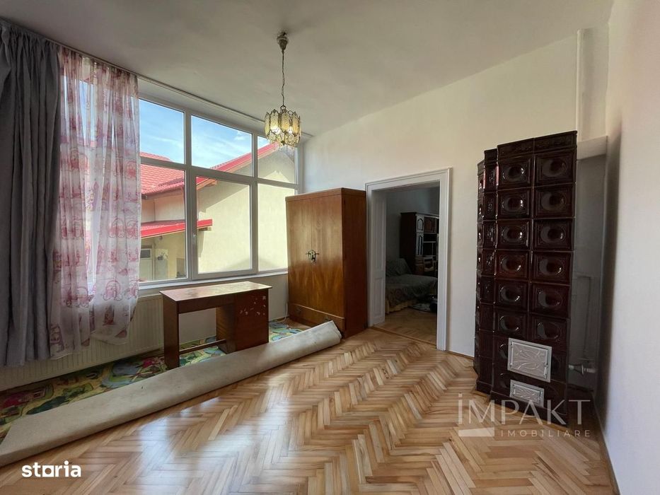 Casă pentru închiriere, 4 camere, zonă Gruia