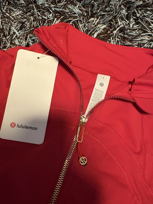 Lululemon Define Cropped Jacket