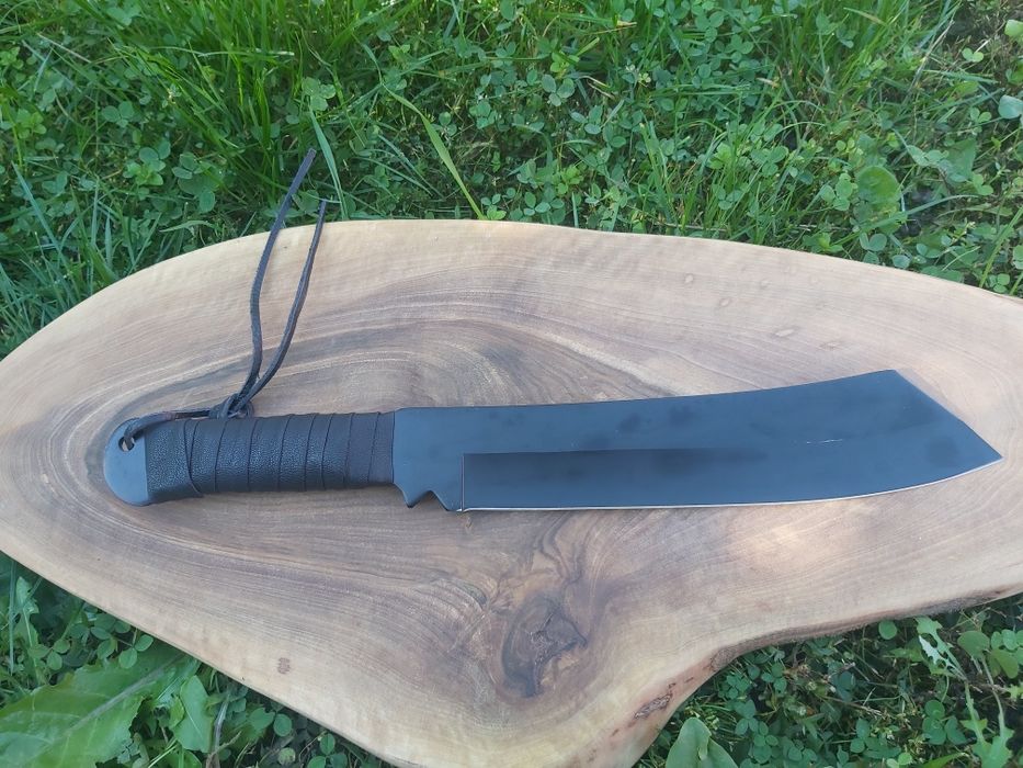 Мачете RAMBO 4 с кожена кания