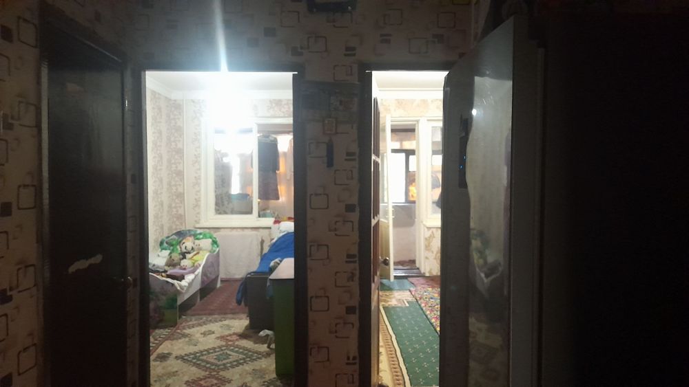 Viloyati hokimyatni oldida uy sotiladi 2 xonali 2 etaj