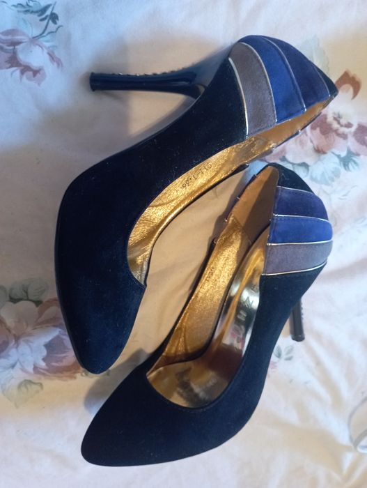 Продам туфли 34 размера.