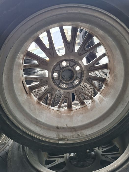 Тойота р18 оригинал привазной диска балон