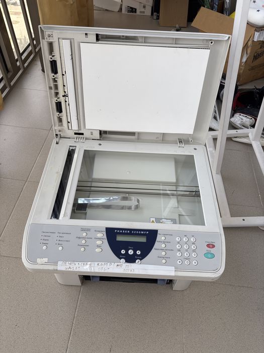 МФУ Xerox Phaser 3200MFP (принтер / сканер / копир)