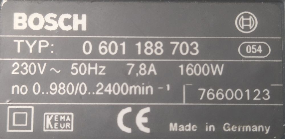 Bormasina Carota  Bosch GDB 1600 DE Mașină de Karotat Profesională Nouă Carota Bosch Noua  Avem si 3 carote de  87 / 82 / 67 Noi si Capul la Carotat