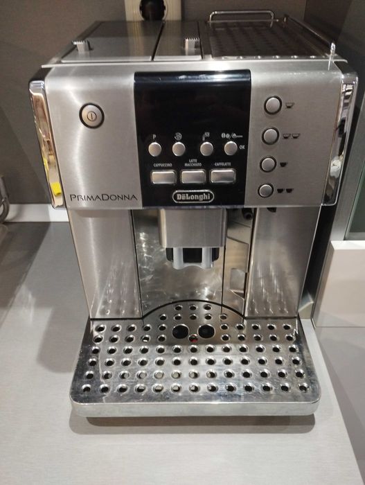 Кафе машина Delonghi Prima Donna
