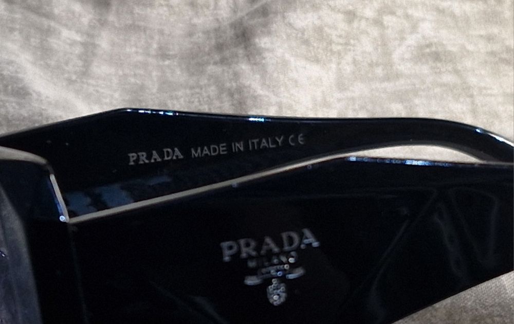 Prada солнцезащитные очки