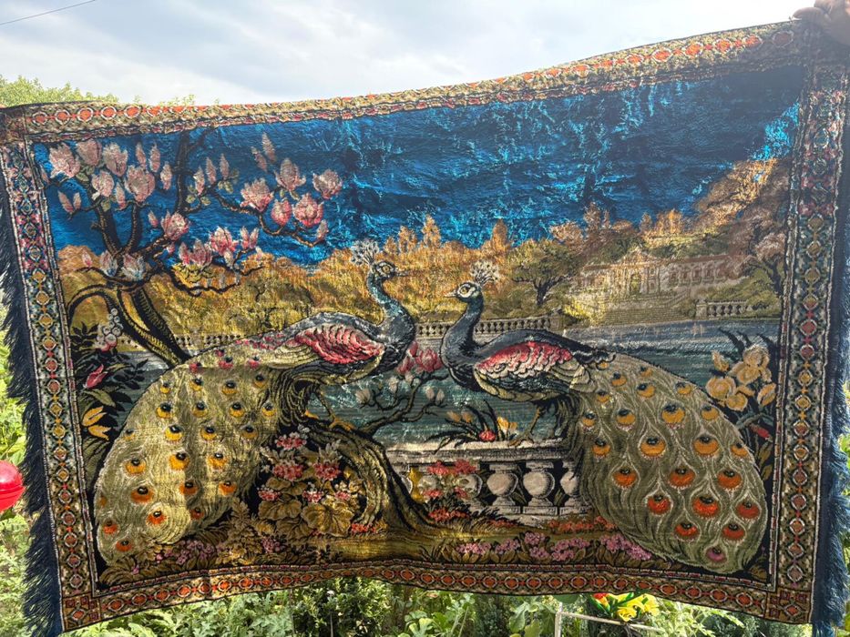 Carpeta cusută manual