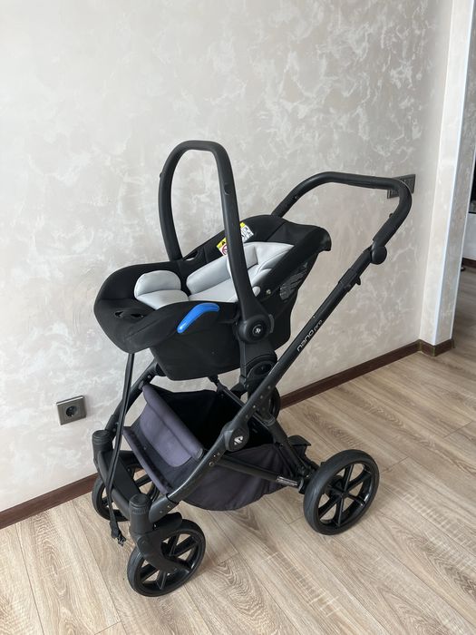 Продам детскую коляску Riko