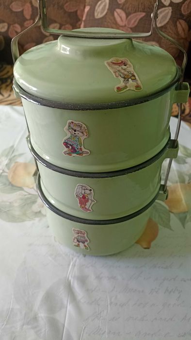 Емайлиран сет за хранене (от соца)